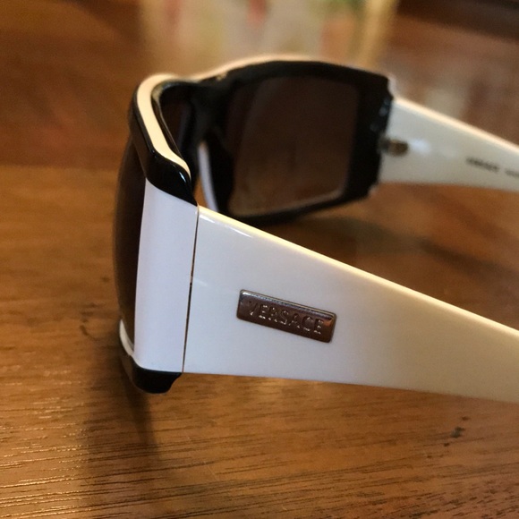 Versace Sunglasses - Picture 3 of 6